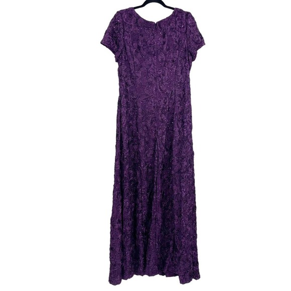Alex Evenings Embellished Lace A-Line Evening Gown in Eggplant Size 16 NWT - Picture 4 of 9